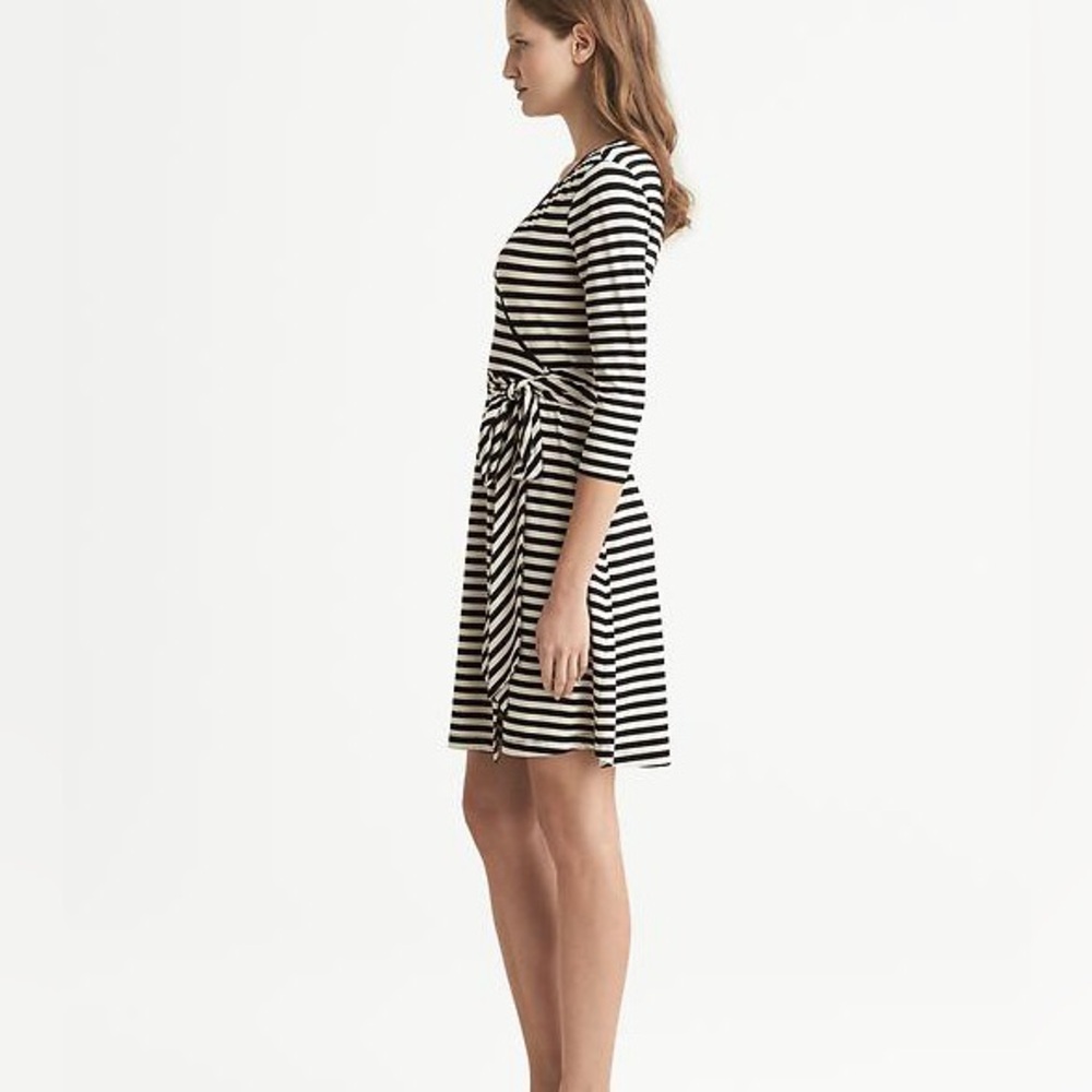 Banana Republic Black and White Striped Long Sleeve Dress